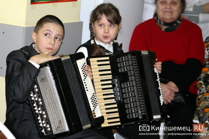 Кинешемские скрипачи дали удивительный концерт в стенах ЦРБ фото 14