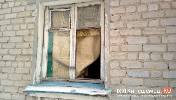 Жителей многоквартирного дома в Кинешме терроризирует бездомный фото 5