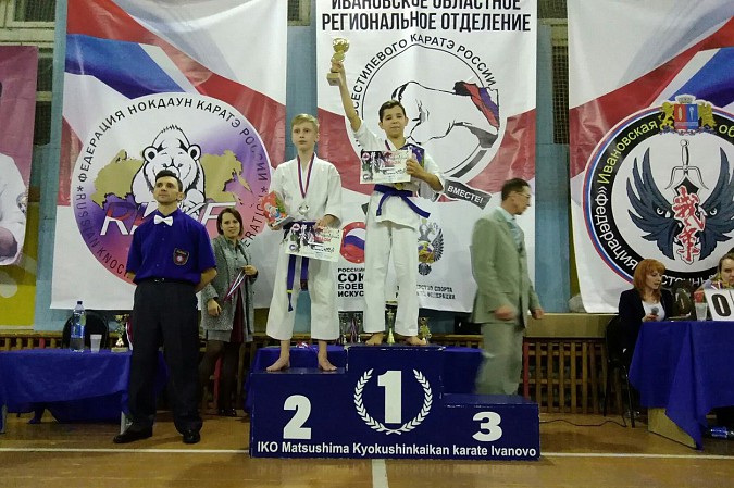 Кинешемские каратисты завоевали медали на соревнованиях в Иваново фото 7