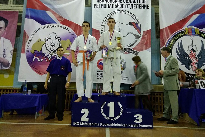 Кинешемские каратисты завоевали медали на соревнованиях в Иваново фото 10