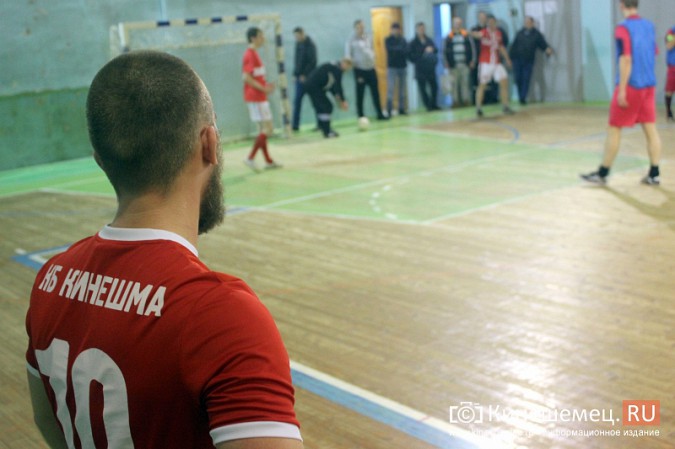 В футбольном чемпионате Кинешмы установилось двоевластие фото 4