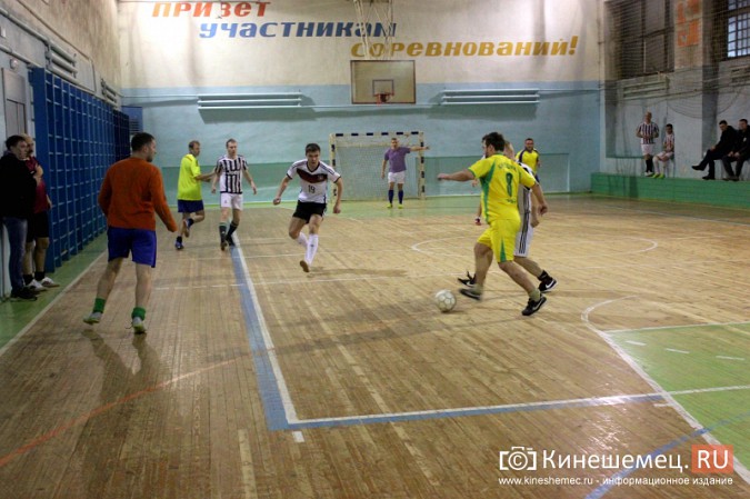 В футбольном чемпионате Кинешмы установилось двоевластие фото 3