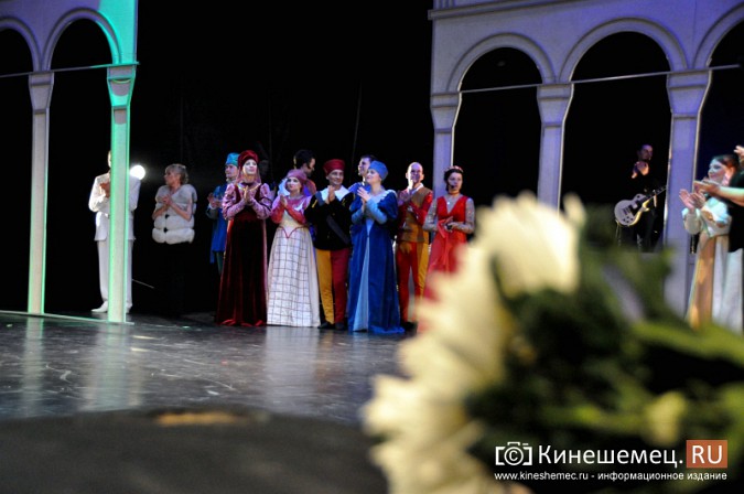 Звезды мировой оперы поздравили кинешемцев с юбилеем театра фото 36