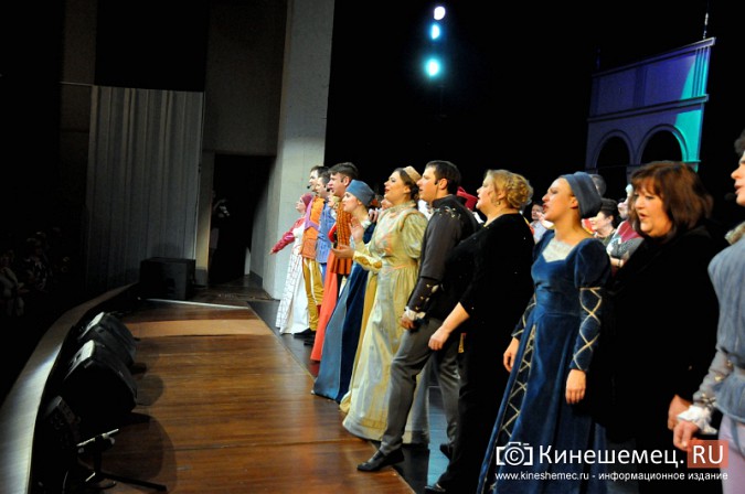 Звезды мировой оперы поздравили кинешемцев с юбилеем театра фото 40