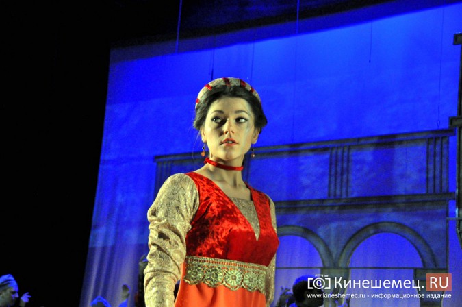 Звезды мировой оперы поздравили кинешемцев с юбилеем театра фото 14