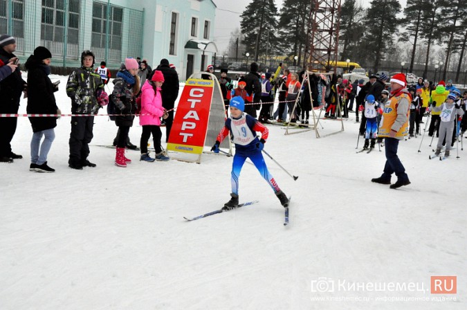 Победителей «Новогодней гонки» в Кинешме наградили Дед Мороз и Снегурочка фото 16