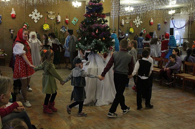 22 детских новогодних подарка раздали в Кинешемском районе фото 2