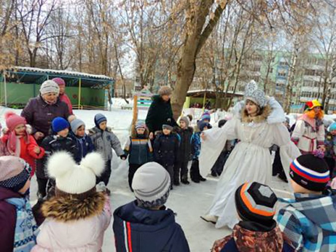В кинешемском детском саду весело сожгли чучело Масленицы фото 6
