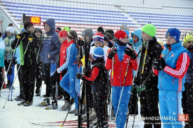 «Вечерняя гонка» в честь Владимира Иванова собрала в Кинешме около 200 спортсменов фото 2