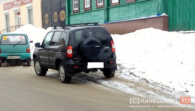 Две легковушки не поделили дорогу в центре Кинешмы фото 4