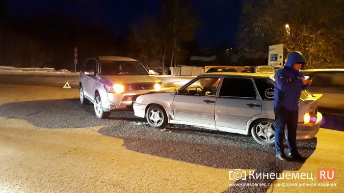 Автоледи на «Mitsubishi» устроила аварию у Кузнецкого моста фото 3