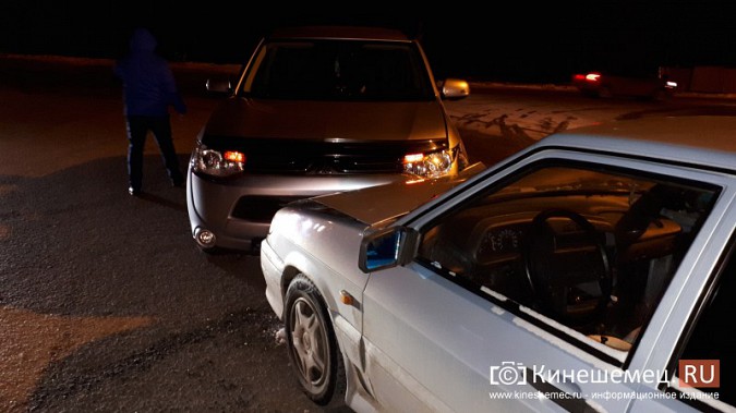 Автоледи на «Mitsubishi» устроила аварию у Кузнецкого моста фото 5