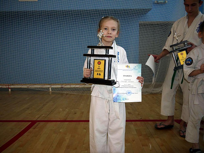 Кинешемские каратисты завоевали 6 медалей на областном чемпионате фото 6