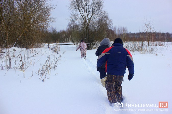 За сутки до обсуждений активисты побывали на месте возможного могильника химотходов в Заволжске фото 7