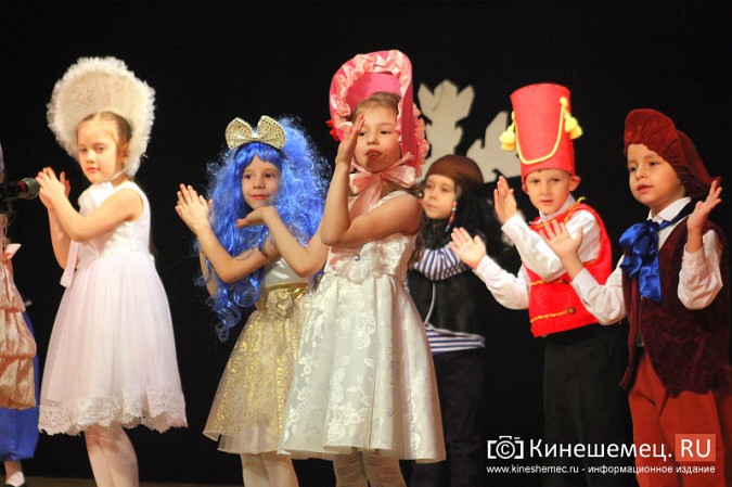 В Кинешме прошел конкурс для «маленьких снегурочек» фото 2