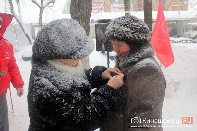Сторонники Павла Грудинина провели митинг в центре Кинешмы фото 14