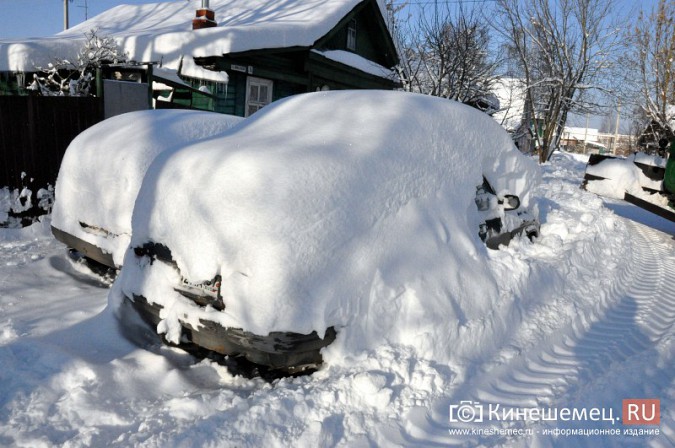 В Кинешме завершен очередной день ликвидации последствий снегопада фото 12