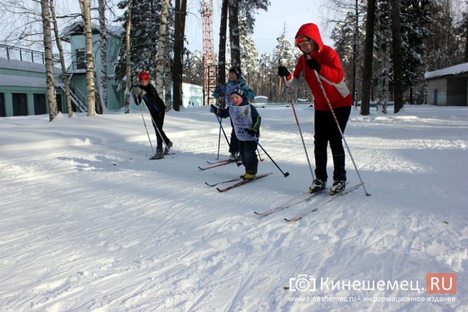 В спорткомитете Кинешмы не смогли назвать точное число участников «Лыжни России» фото 71