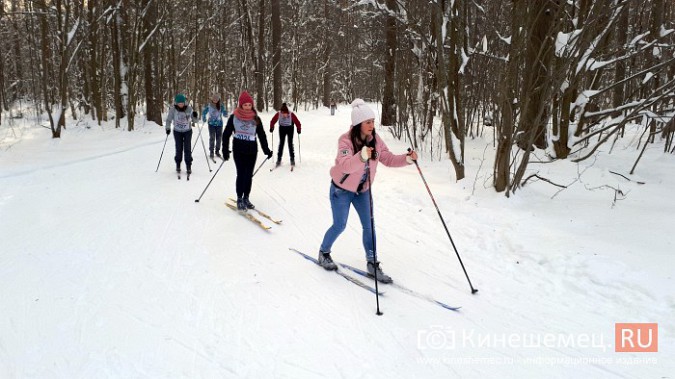 В спорткомитете Кинешмы не смогли назвать точное число участников «Лыжни России» фото 57