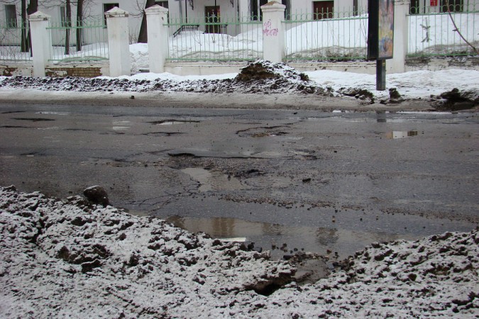Чтобы сохранить дороги Костромы большегрузный транспорт направят через Кинешму фото 2