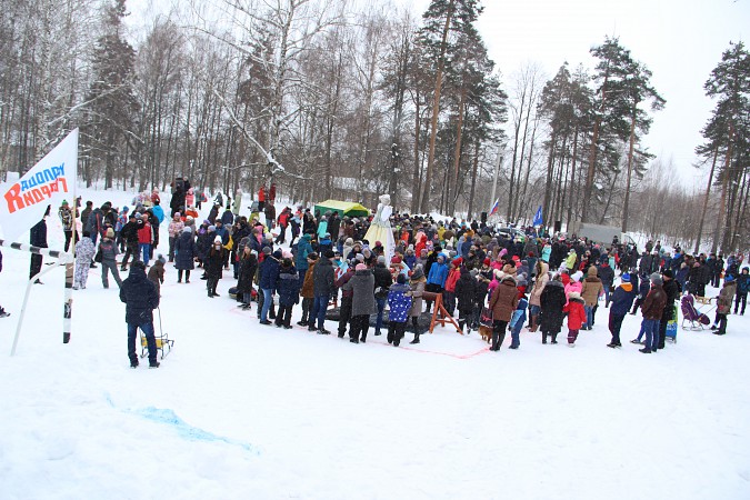 В фабричных районах Кинешмы возродили традицию праздновать Масленицу фото 10