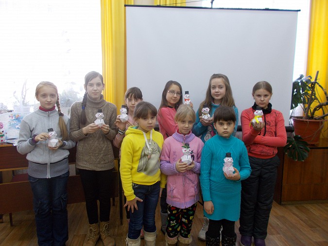 Кинешемские девчата выяснили, почему на Западе нет снежной бабы фото 2