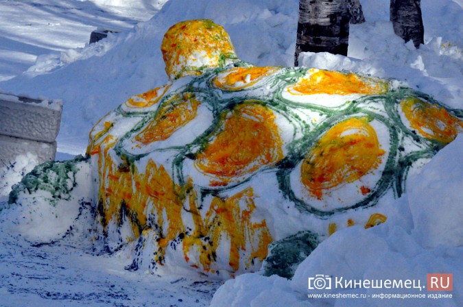 В Кинешемском парке появились «Девушка-весна», «Ежик», «Черепаха» и «Трон» фото 10