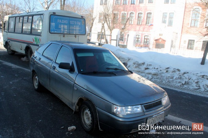 Массовое ДТП парализовало движение в центре Кинешмы фото 8