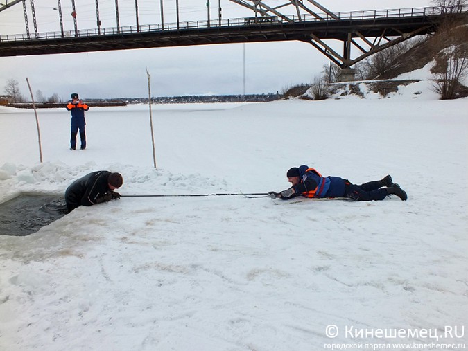 Спасатели в Кинешме провели показательные учения фото 26