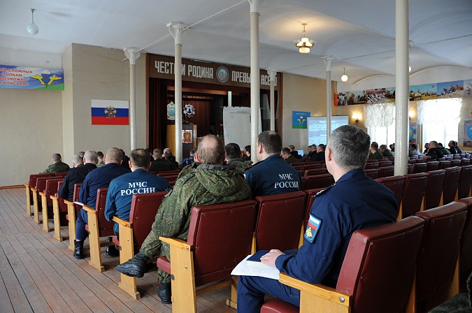 В Ивановской областной думе взяли в заложники депутатов фото 3
