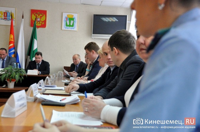 Кинешемские депутаты и чиновники не пожелали выходить из состава наградной комиссии фото 4