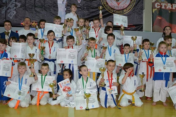 Кинешемские каратисты помогли команде Ивановской области выиграть Чемпионат ЦФО фото 2