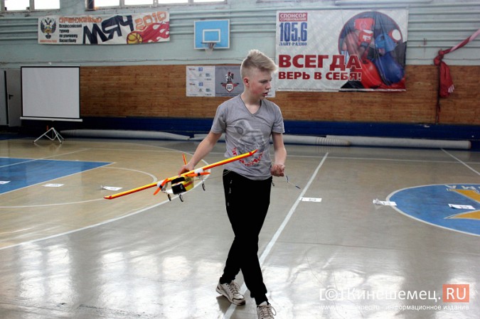 В Кинешме прошли соревнования по запуску авиамоделей памяти летчика Алексея Сорнева фото 21