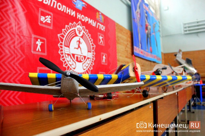 В Кинешме прошли соревнования по запуску авиамоделей памяти летчика Алексея Сорнева фото 34