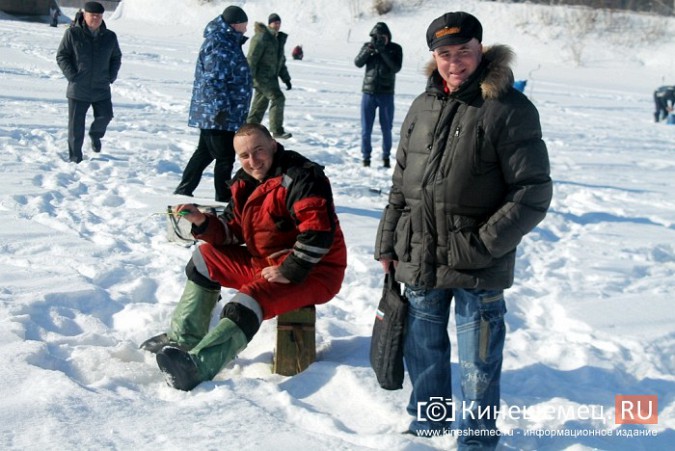 Нижегородцы приняли участие в рыбной ловле на мормышку в Кинешме фото 12