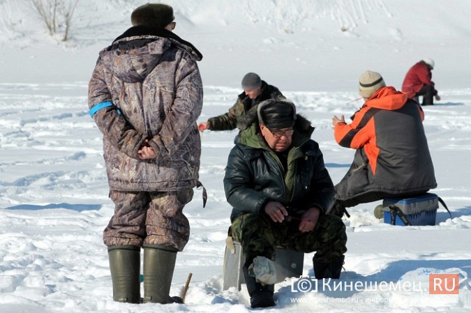 Нижегородцы приняли участие в рыбной ловле на мормышку в Кинешме фото 33