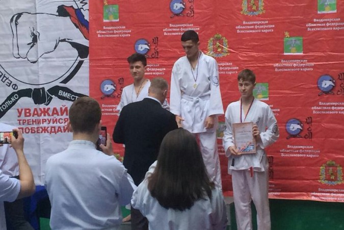 Кинешемские каратисты завоевали 15 медалей на первенстве Владимирской области фото 6