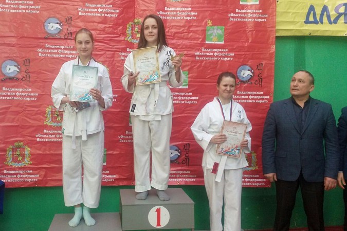 Кинешемские каратисты завоевали 15 медалей на первенстве Владимирской области фото 9
