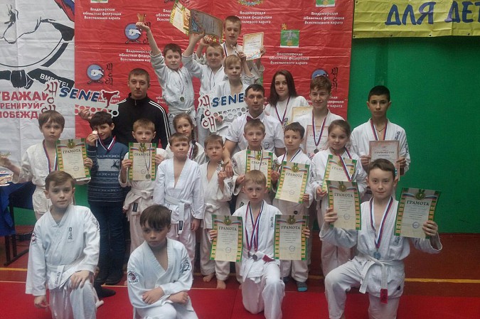 Кинешемские каратисты завоевали 15 медалей на первенстве Владимирской области фото 8