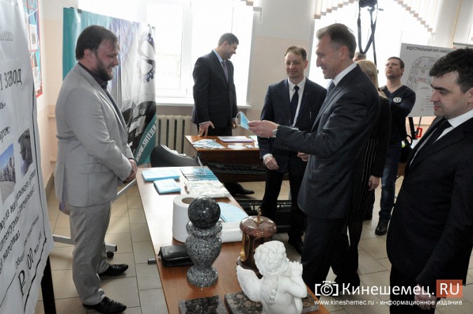 На вице-премьера Игоря Шувалова произвели впечатление Наволоки и резиденты будущего ТОСЭР фото 13