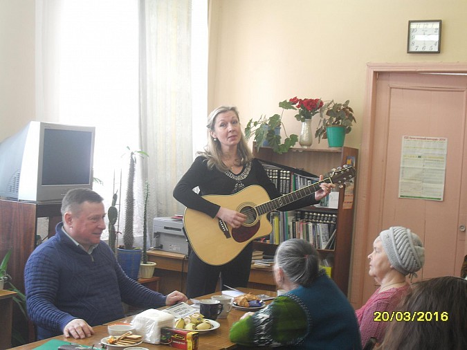 Кинешемские поэты встретились с поклонниками фото 3