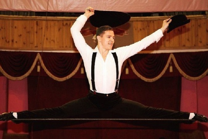 Илья Калинин из Наволок выступает в цирке Запашных фото 2