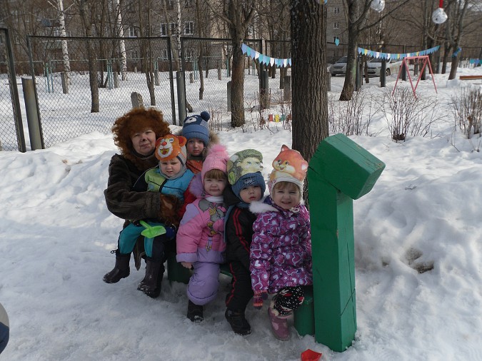 Дошколята в Кинешме играли со Снеговиком и Медведицей фото 7