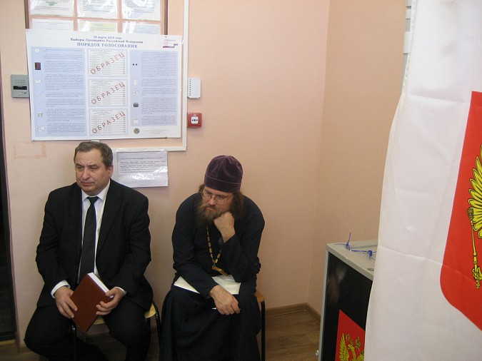Протоиерей Кинешемской епархии вышел наблюдателем в день выборов Президента фото 2