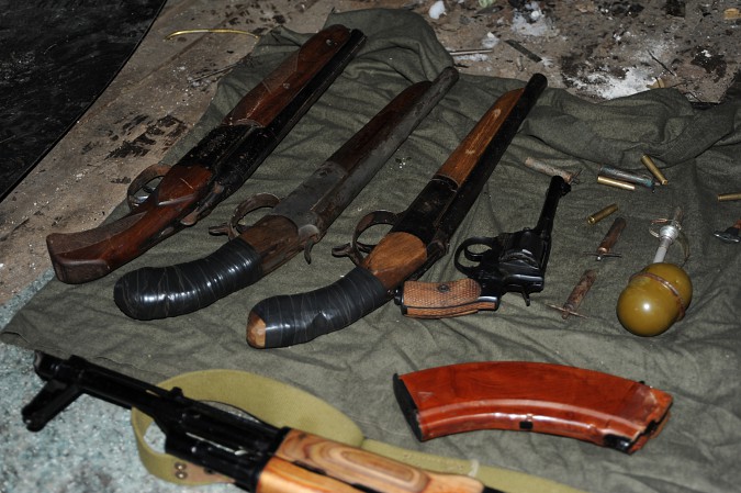 ФСБ обнаружила в Иванове тайник с оружием фото 2