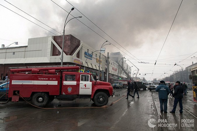 В торговом центре «Зимняя вишня» в Кемерове нашли тела 53 погибших фото 2
