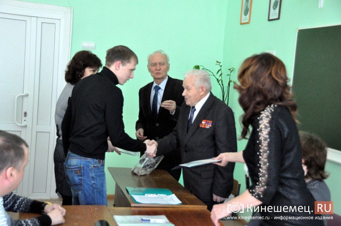 90 кинешемцев получили дипломы международного ВУЗа фото 5