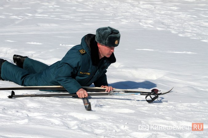 В Кинешме прошли учения по спасению людей на льду фото 42