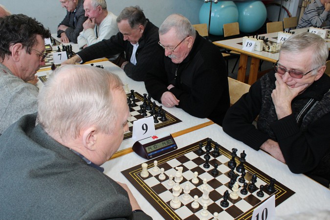 Двое наволокских пенсионеров приняли участие в областном турнире по шахматам фото 3