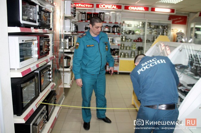 МЧС и прокуратура начали массовую проверку торговых центров Кинешмы фото 11